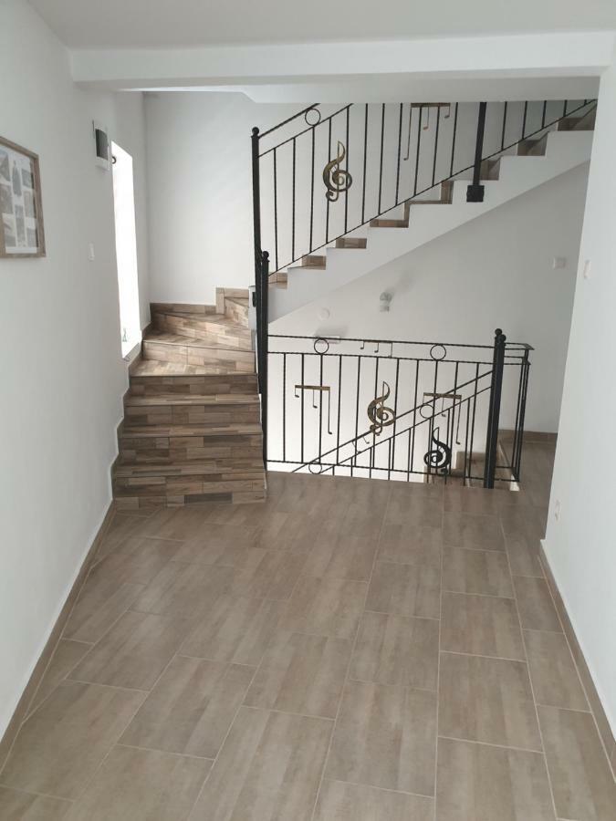 Apartamento Casa Sky Orşova Exterior foto